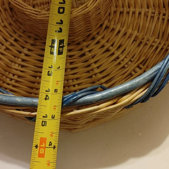 Wicker chip and dip serving basket - Picture 5 of 7